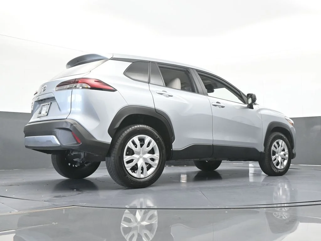 2026 Toyota Corolla Cross L - Photo 52