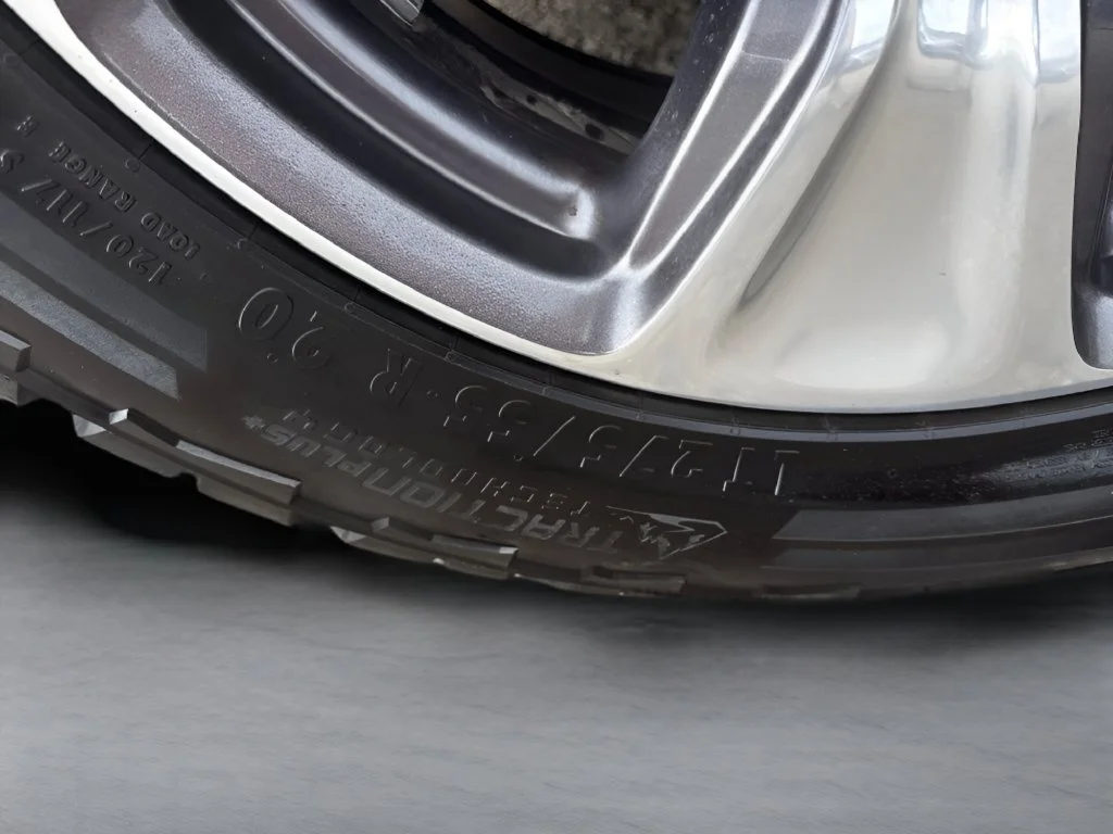 Used 2021 Silver Ram Laramie image 38
