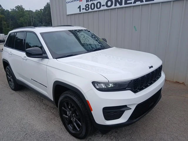 2027 Jeep Grand Cherokee Laredo X