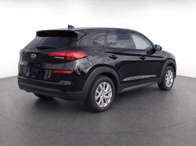 Used 2019 Black Hyundai SE image 4