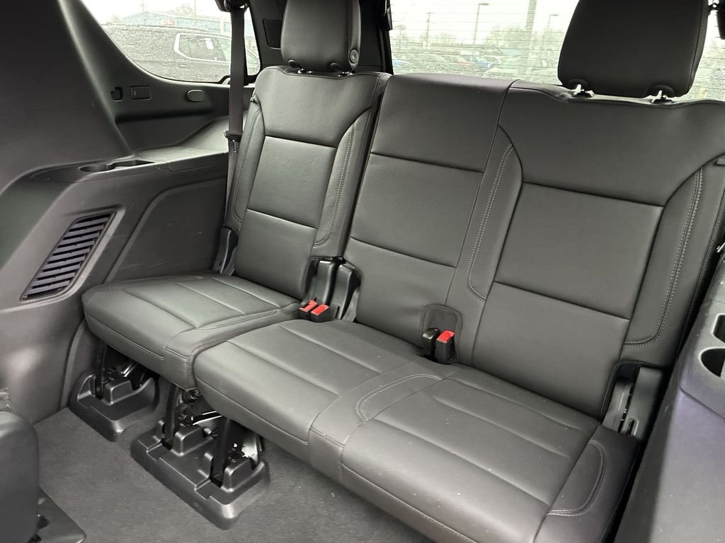 Used 2024 Black Chevrolet Z71 image 20