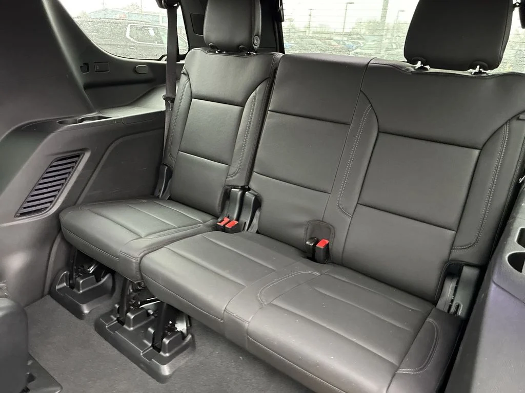 Used 2024 Black Chevrolet Z71 image 20
