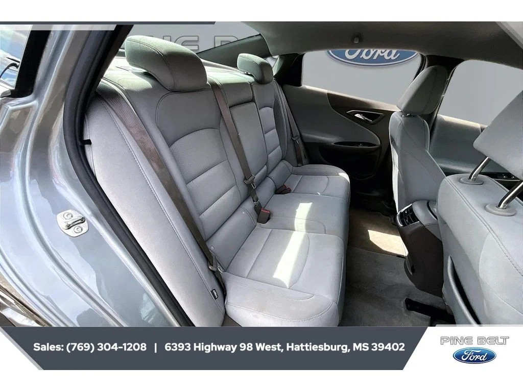 Used 2024 Sterling Gray Metallic Chevrolet LT image 20