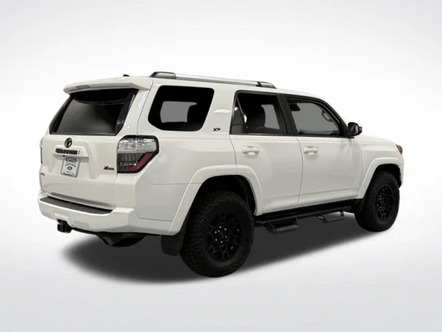 Used 2021 White Toyota SR5 Premium image 8