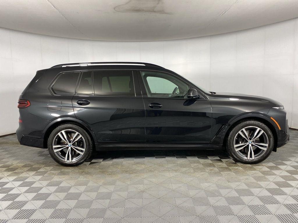 2025 BMW X7 M60i - Photo 33