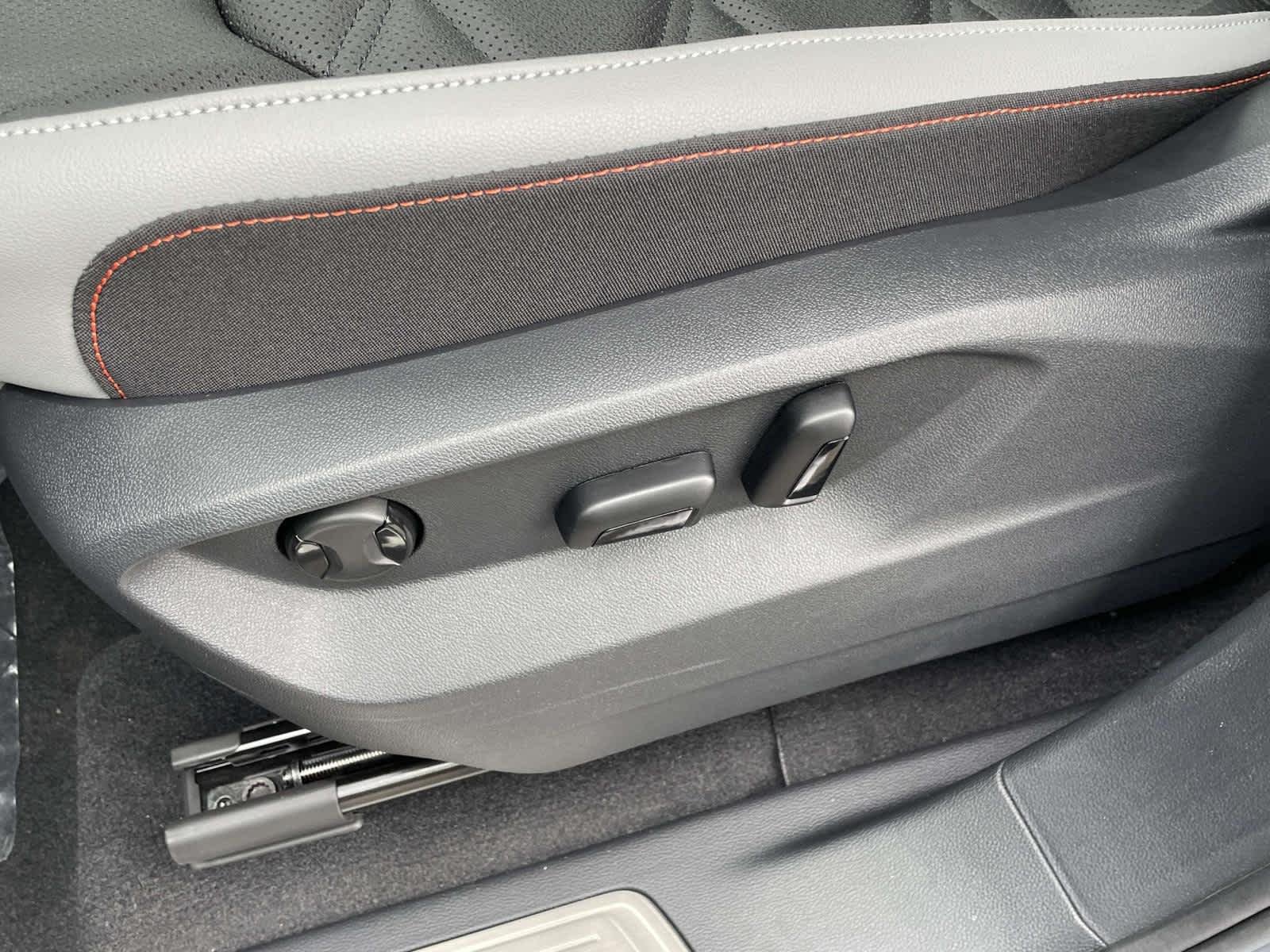 New 2026 Pure Gray Volkswagen 2.0T Peak Edition image 14