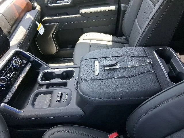 2026 GMC Sierra 2500HD Denali - Photo 11