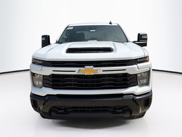 New 2026 Summit White Chevrolet Custom image 4
