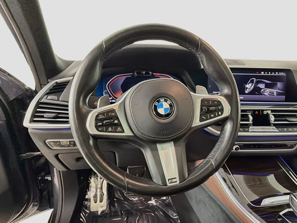 Used 2019 Gray BMW xDrive40i image 11