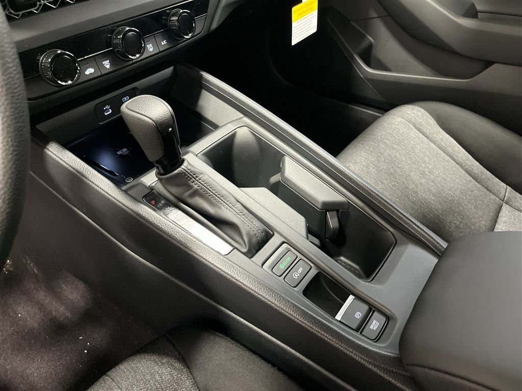 New 2026 Platinum White Pearl Honda LX image 19