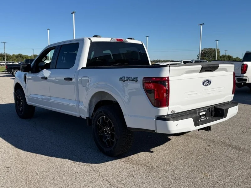 New 2026 Oxford White Ford STX 4WD SuperCrew 5.5