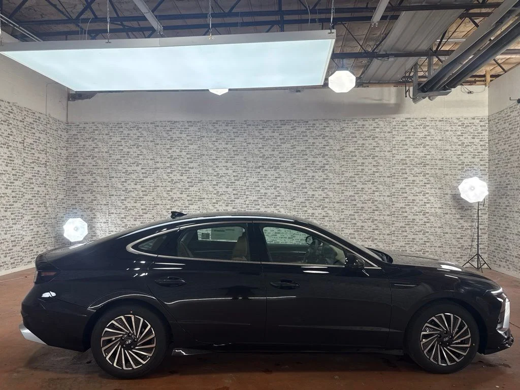 New 2026 Carbon Blue Hyundai Limited image 8