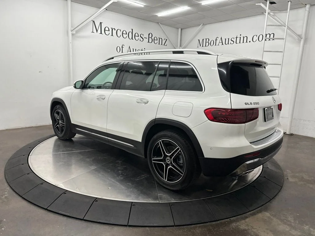 New 2026 White Mercedes-Benz GLB 250 image 5