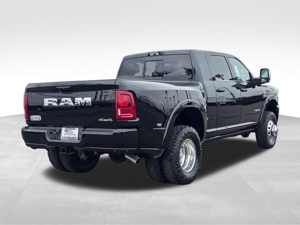 New 2026 Diamond Black Crystal Pearl-Coat Exterior Paint RAM Limited image 5