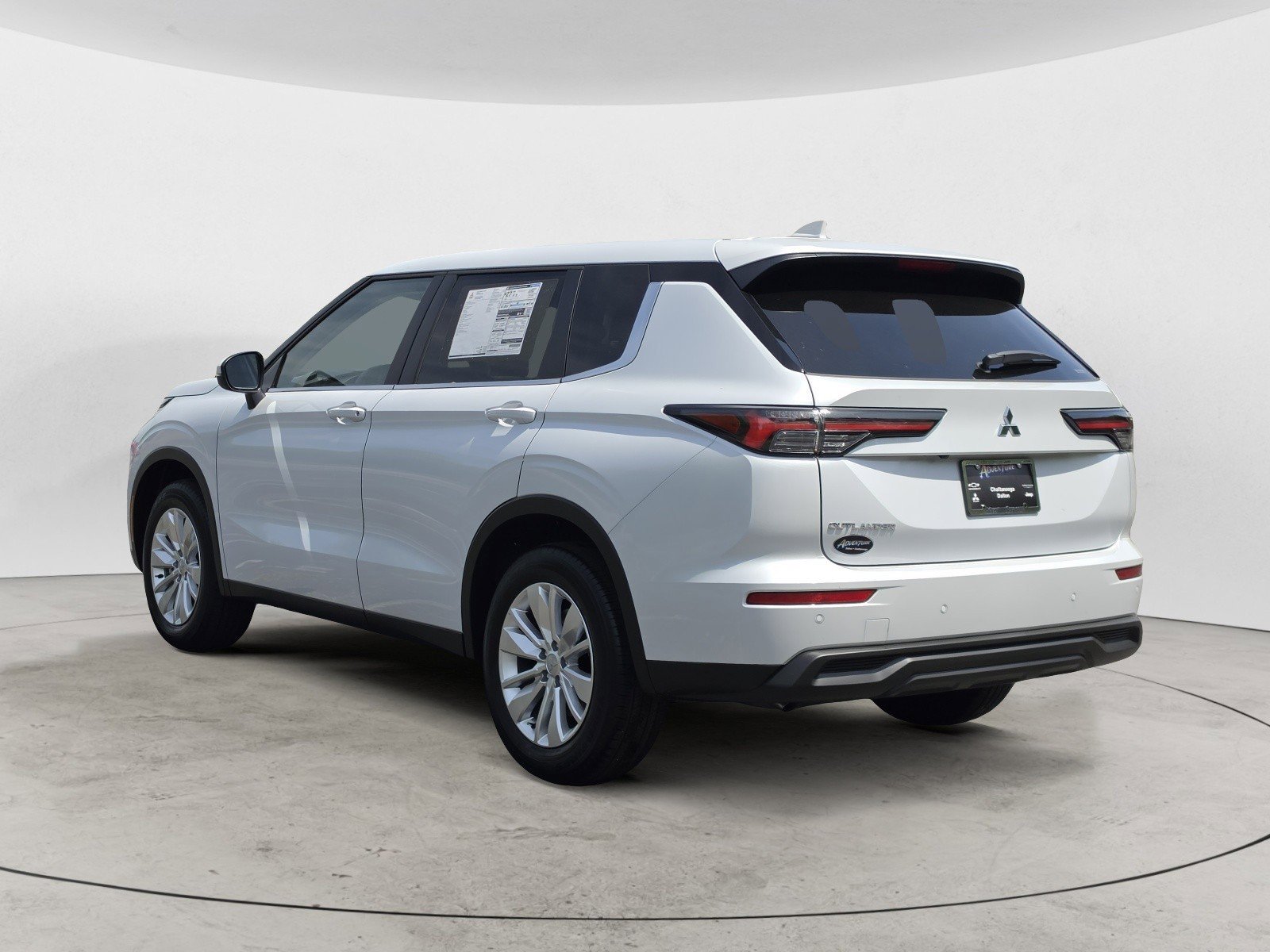 New 2026 White Mitsubishi ES image 4