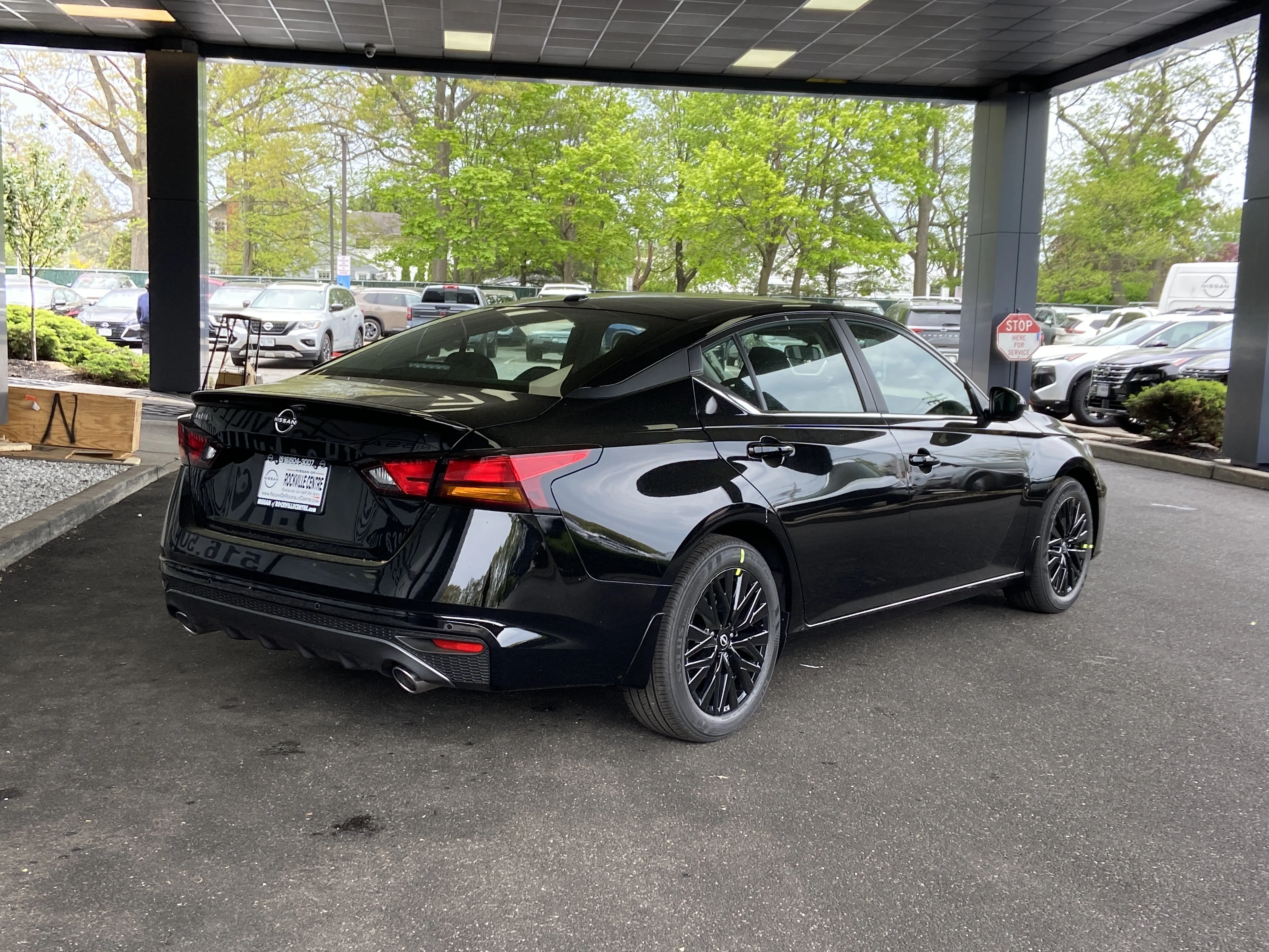 New 2026 Super Black Nissan SV image 4