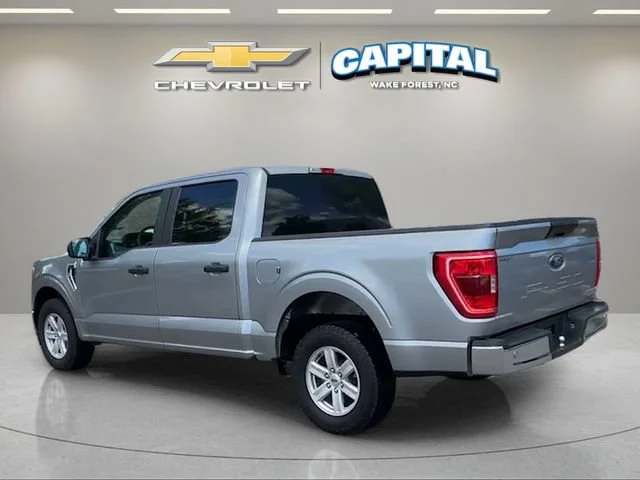 Used 2023 Silver Ford XLT image 3