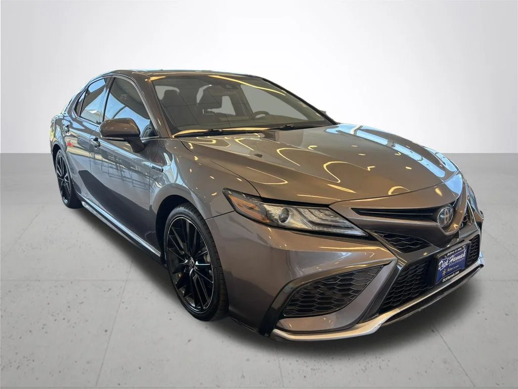 Used 2021 Gray Toyota XSE image 5