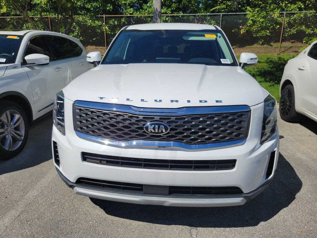 Used 2021 White Kia LX image 2
