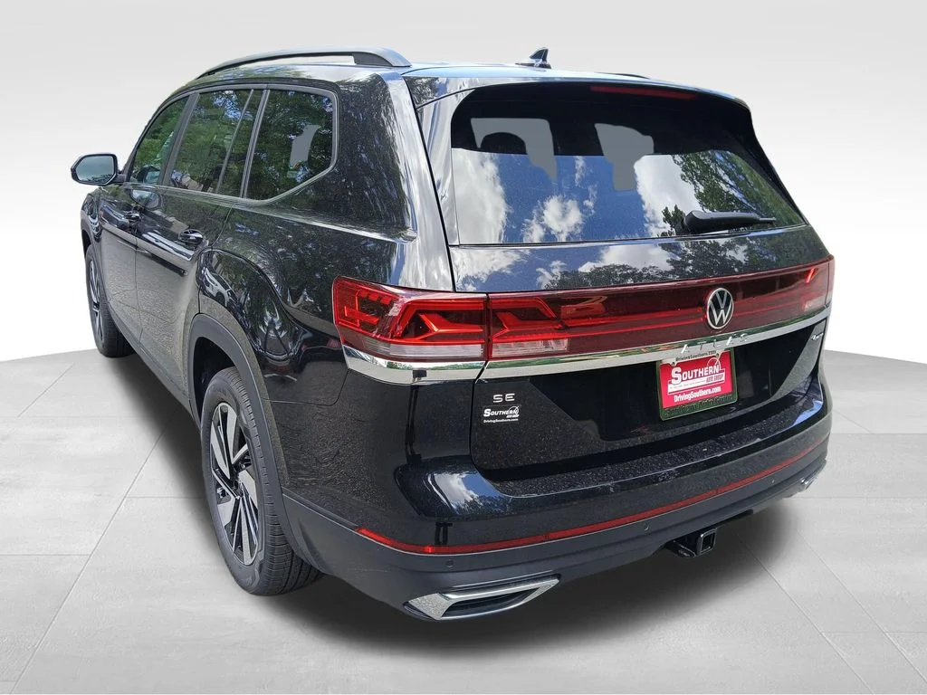 New 2026 Black Volkswagen 2.0T SE w/Technology image 3