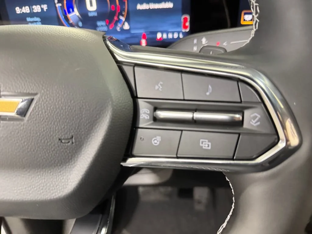New 2026 Summit White Chevrolet LT image 17