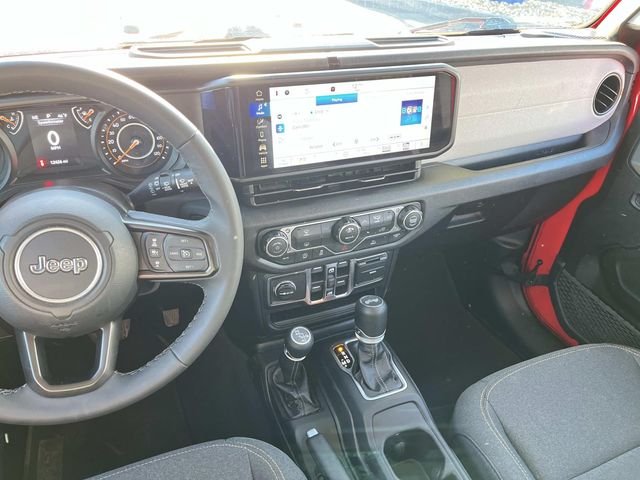 Used 2025 Red Jeep Sport S image 13