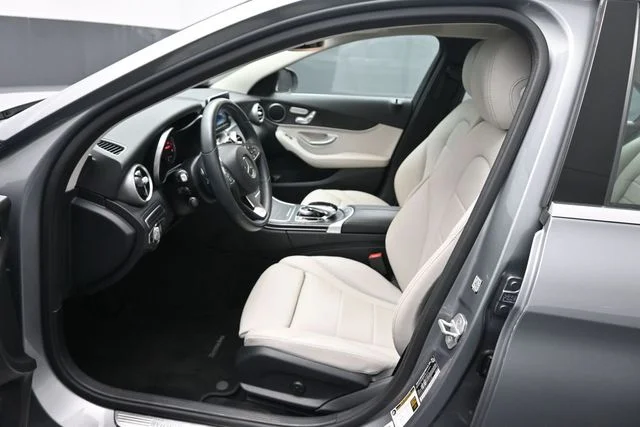 Used 2016 Silver Mercedes-Benz C 300 image 10