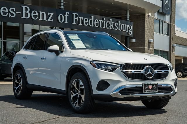 Certified Used 2025 Polar White Mercedes-Benz GLC 350e image 1