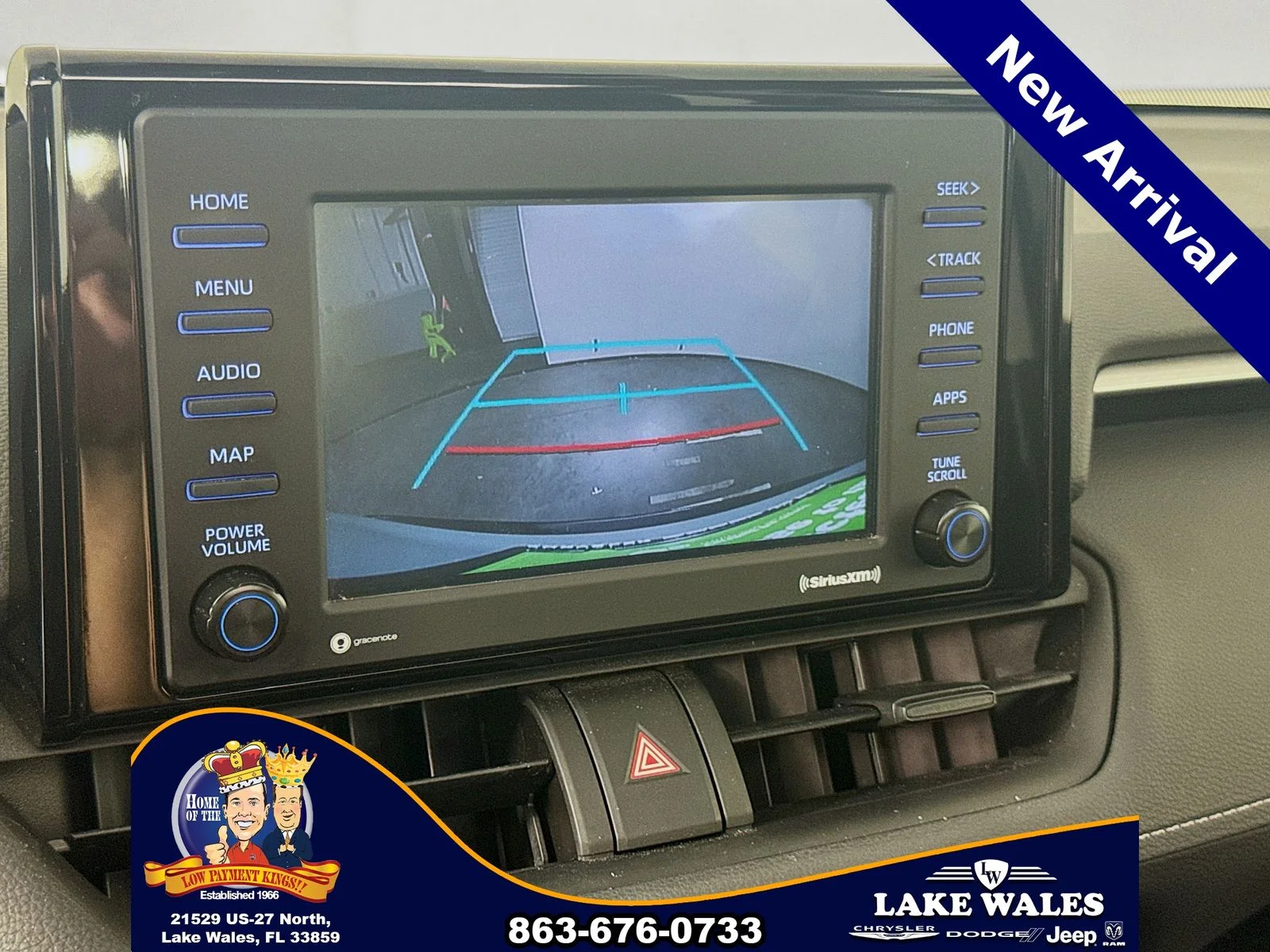 Certified Used 2022  Toyota XLE image 13