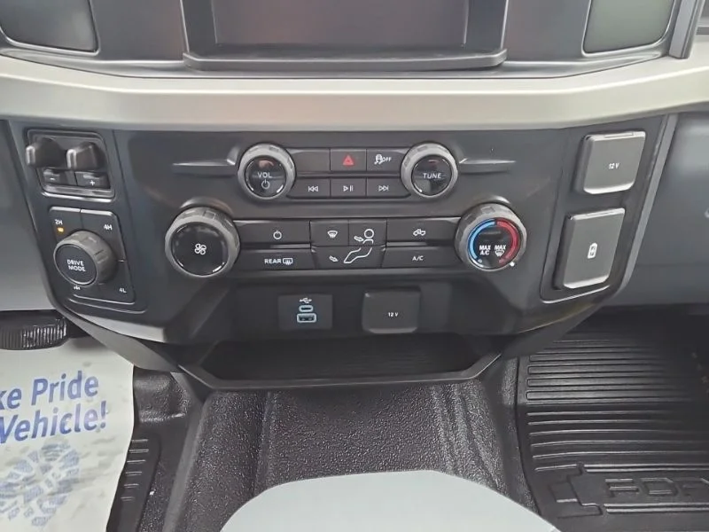 New 2026 Oxford White Ford F-350® XL image 38