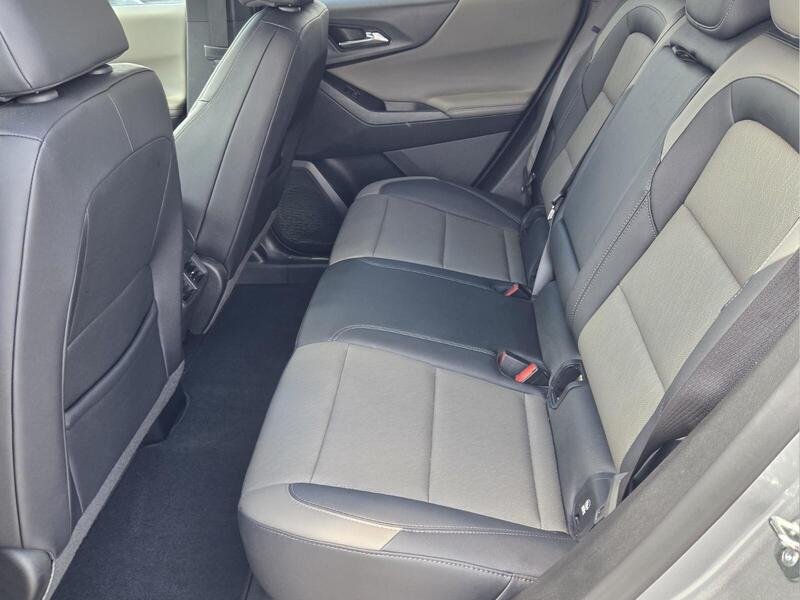 Used 2025 Sterling Gray Metallic CHEVROLET FWD 4DR LT W/1LT image 12