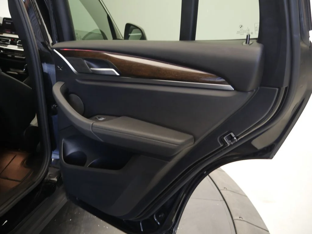 Used 2023 Jet Black BMW xDrive30i image 26