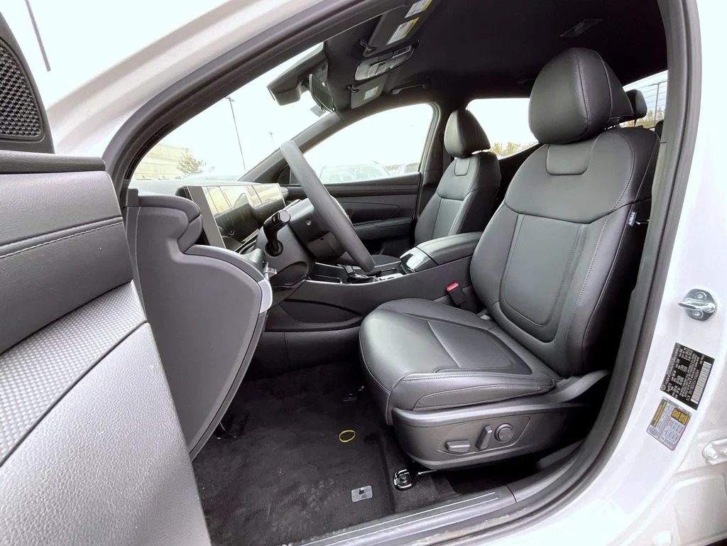 New 2026 White Hyundai SEL image 10