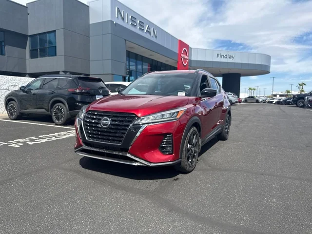 2021 Nissan Kicks SR