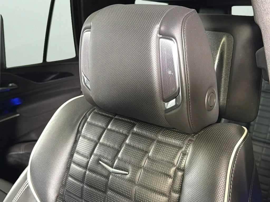 Used 2023 BLACK RAVEN Cadillac AWD V-Series image 46