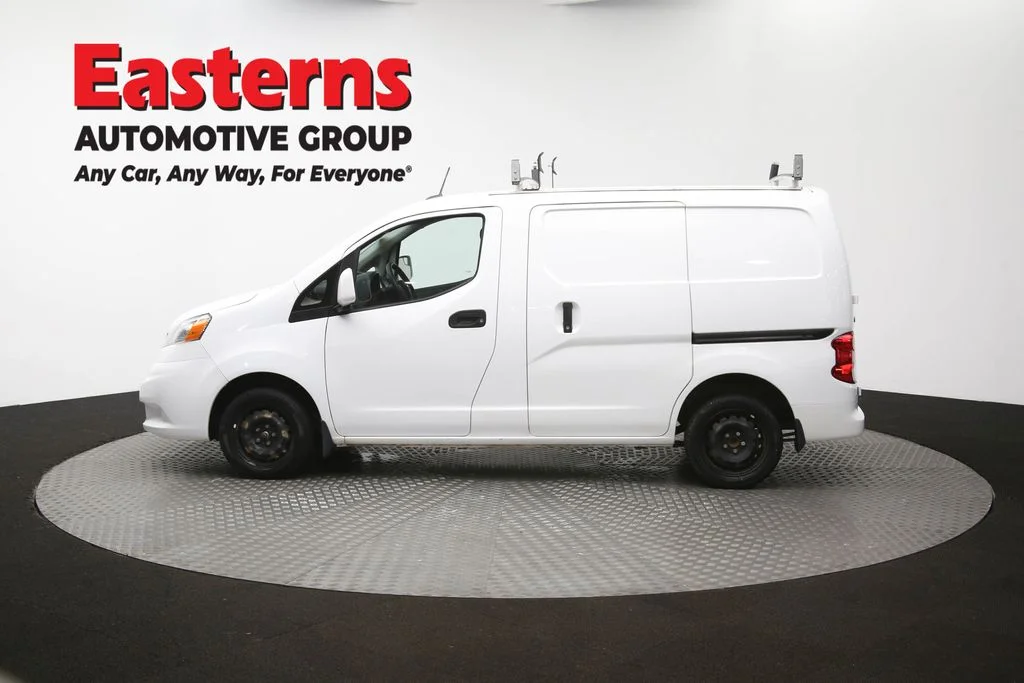 Used 2021 White Nissan SV image 59