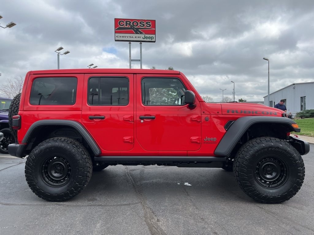 New 2026 Firecracker Red Clear-Coat Exterior Paint Jeep Rubicon image 53