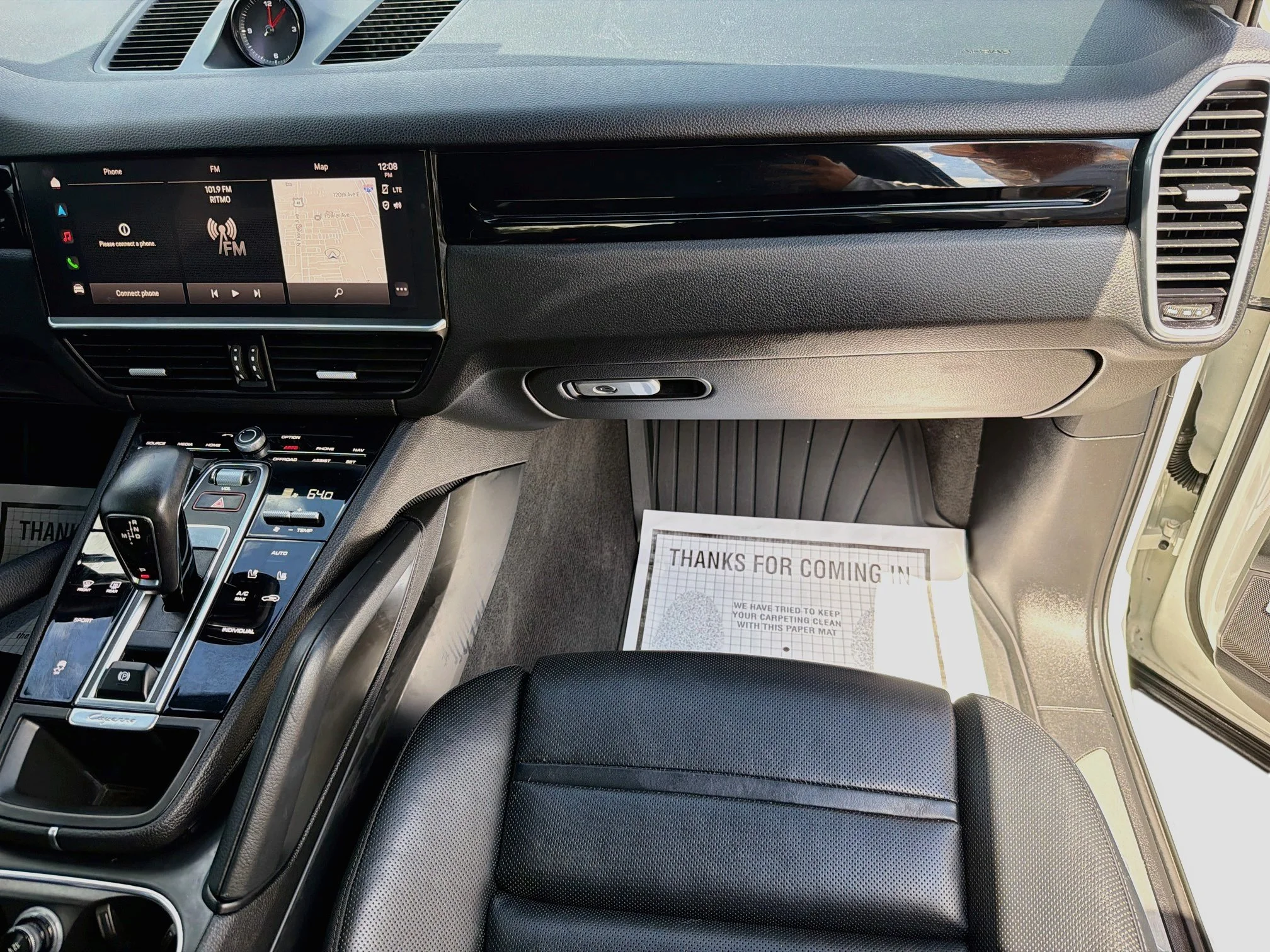 Used 2023 White Porsche Premium image 17