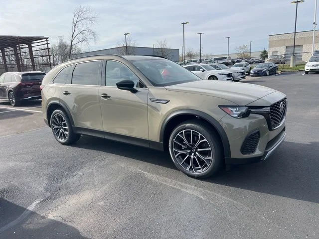 2025 Mazda CX-70 Premium Package - Photo 2