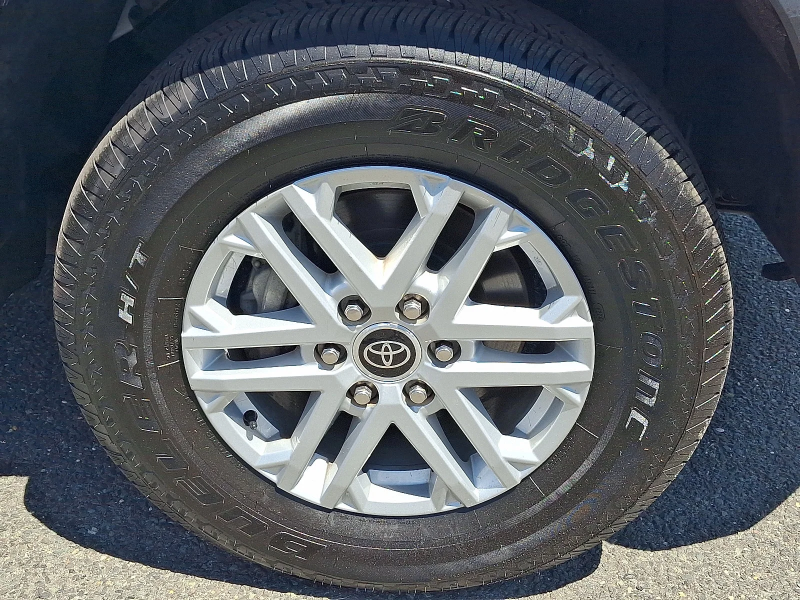 Used 2023 Ice Cap - 040 Toyota SR5 image 9