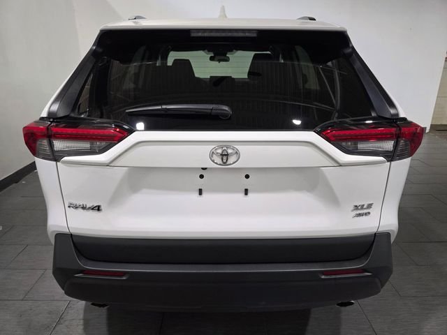 Certified Used 2025 White Toyota XLE image 4