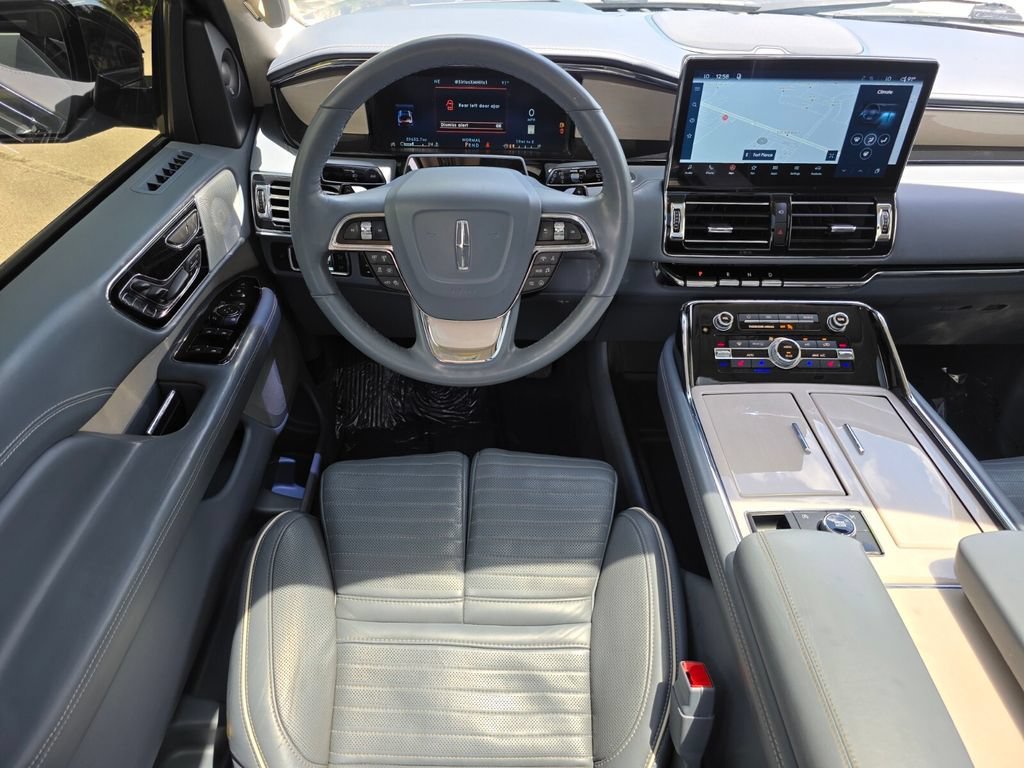 Used 2022 Crystal Blue Metallic Lincoln Black Label image 28