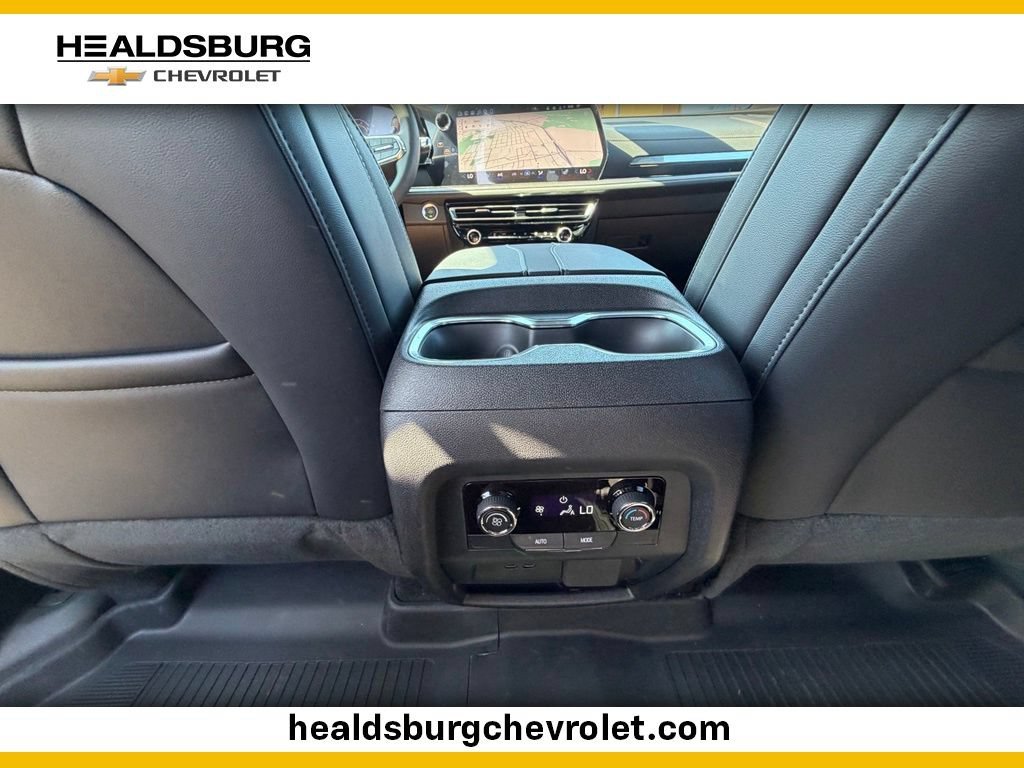 2027 Chevrolet Traverse Z71 - Photo 13