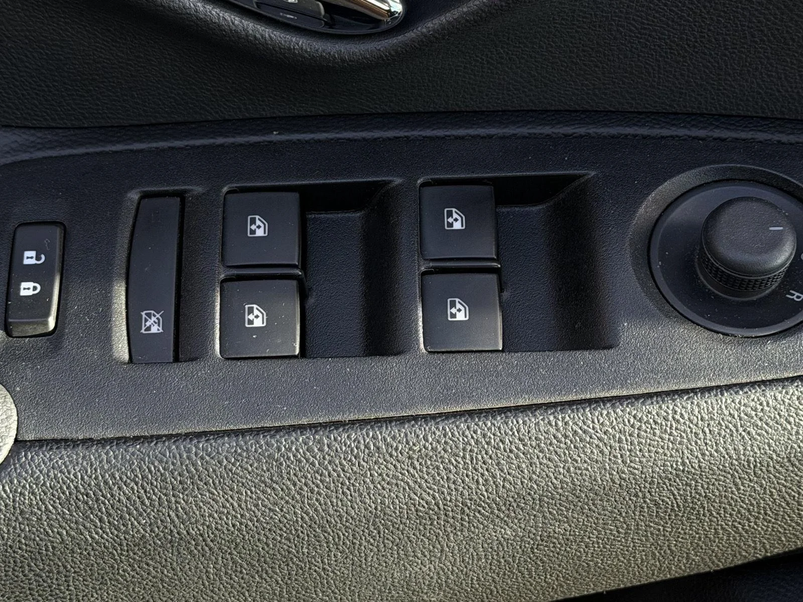 Used 2019 Summit White Chevrolet LT image 9