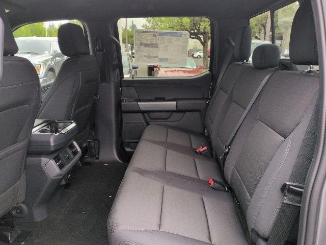 New 2026 Carbonized Gray Metallic Ford XLT image 24