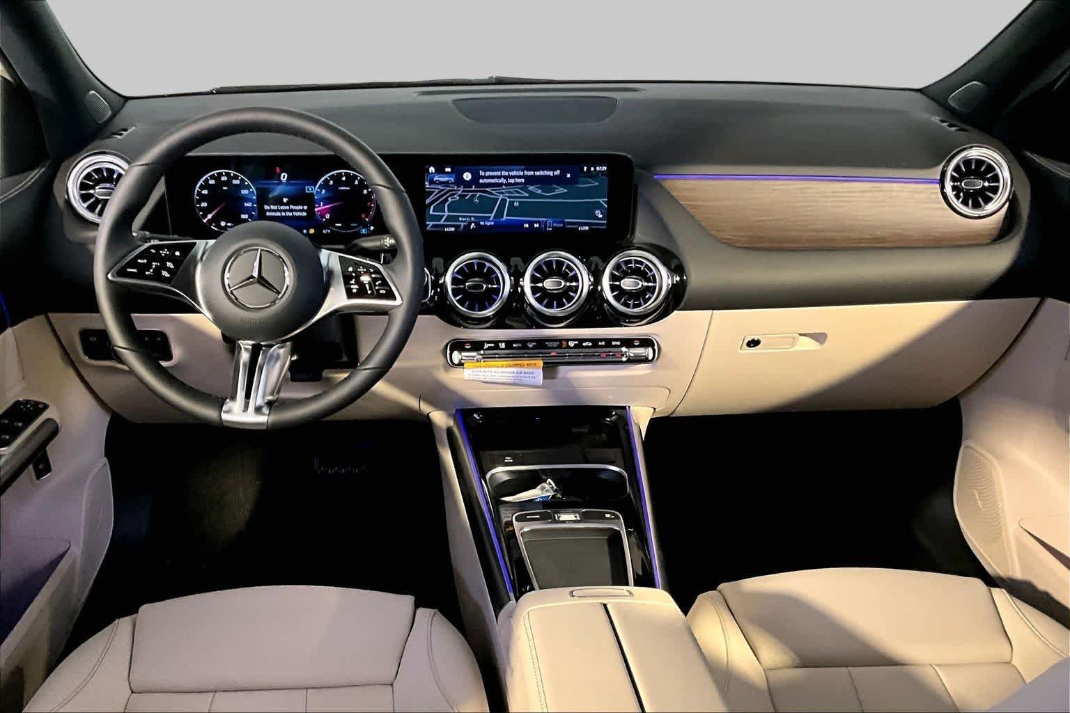 New 2026 Polar White Mercedes-Benz GLA 250 image 7