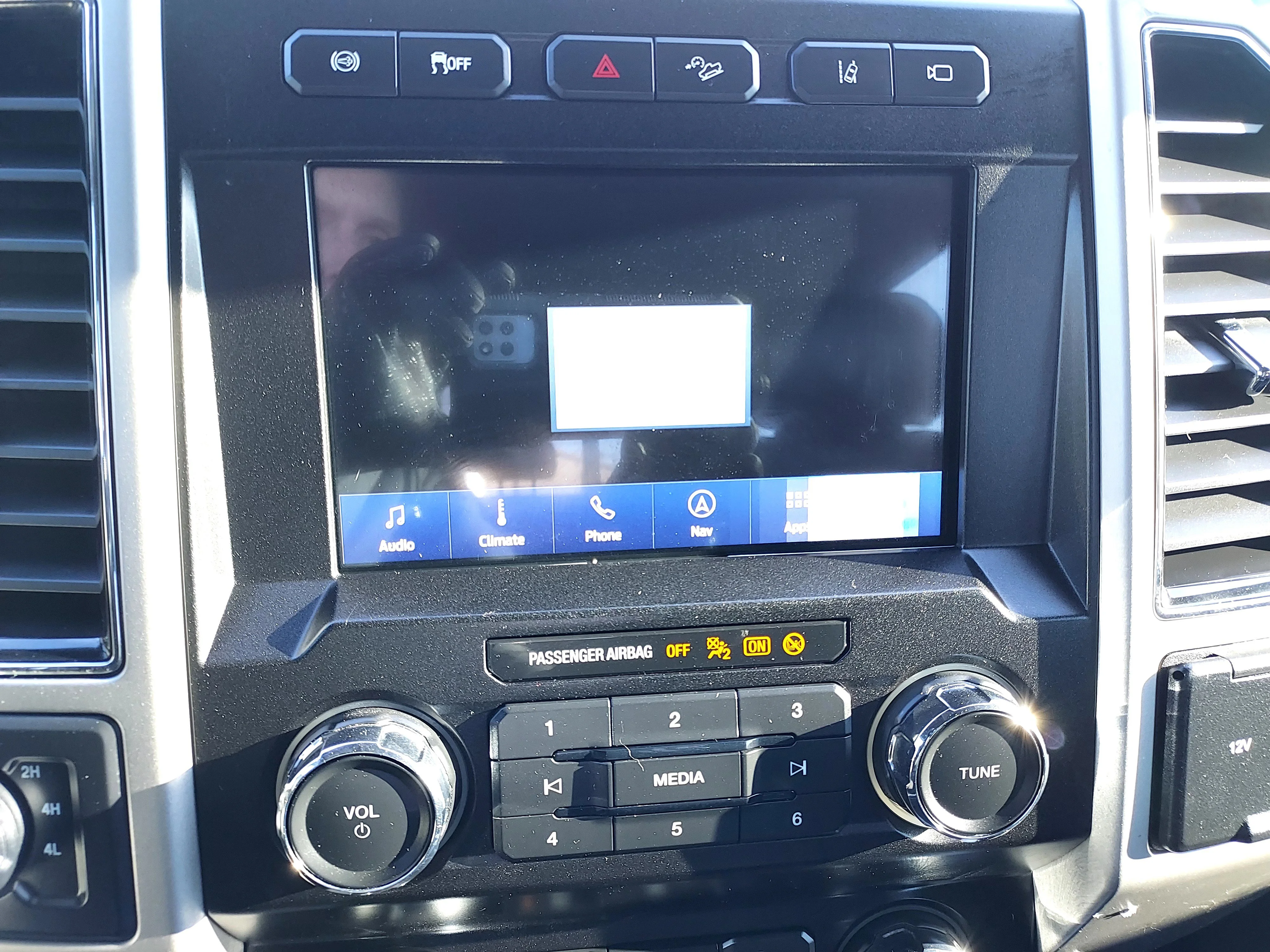 Used 2020 White Ford LARIAT image 31