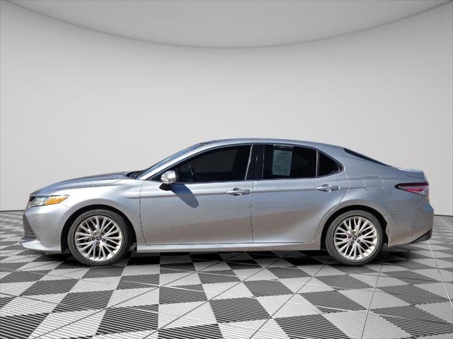 Certified Used 2018 CELESTIAL SILVER Toyota  image 4