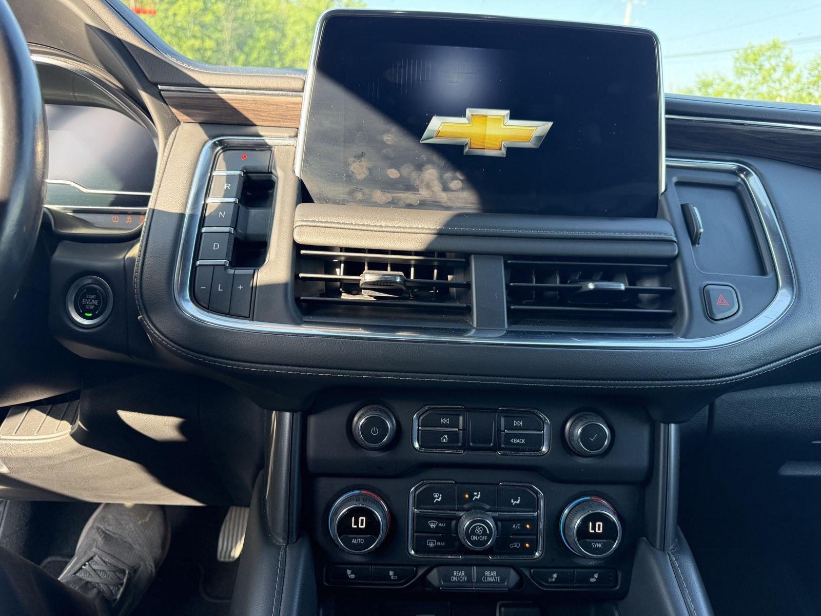 Used 2022 Summit White Chevrolet LT image 5