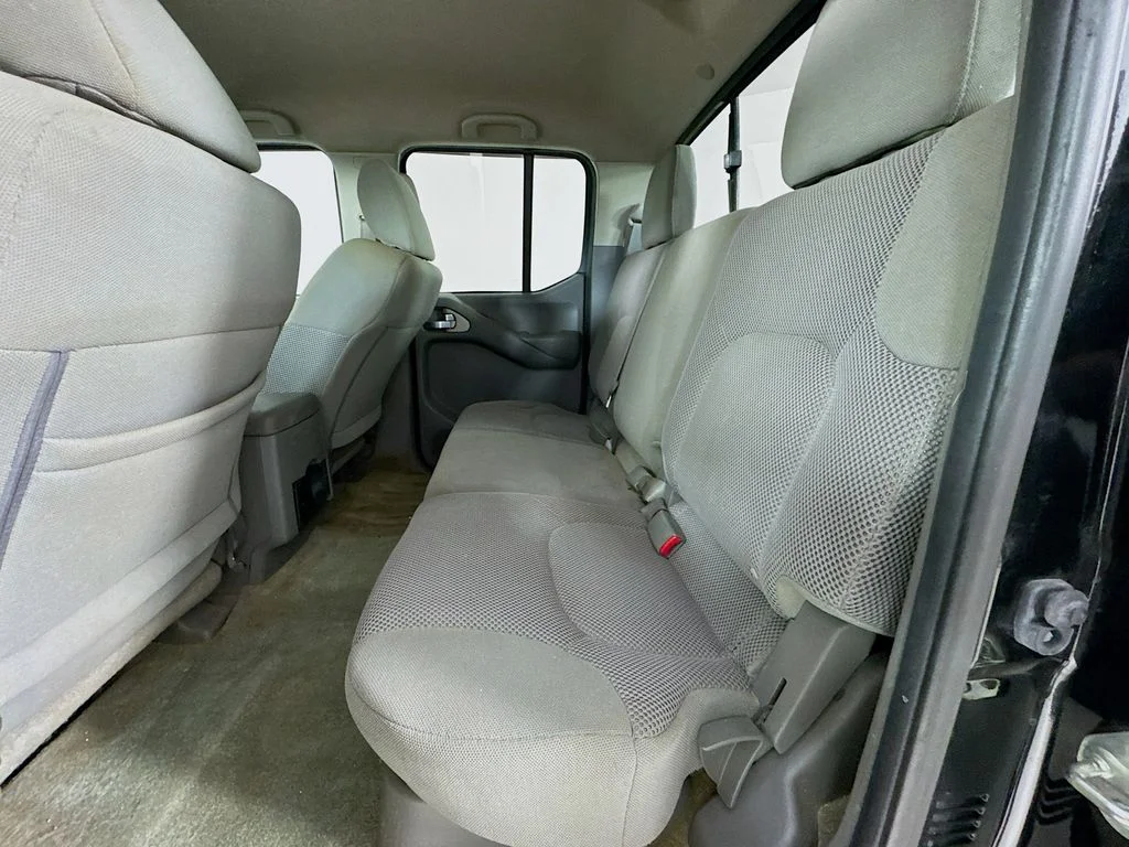 Used 2018 Magnetic Black Nissan SV image 28